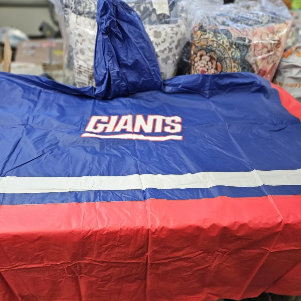 Vintage NFL New York Giants Blue and Red Vinyl Hooded Rain Poncho Unisex Adult - Picture 3 of 16